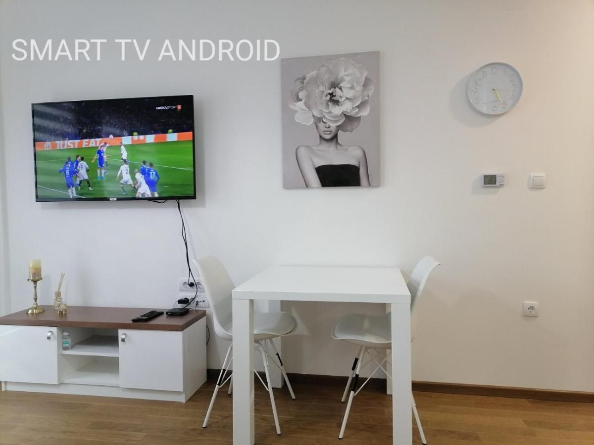 Appartement Spring Deluxe à Novi Sad Extérieur photo