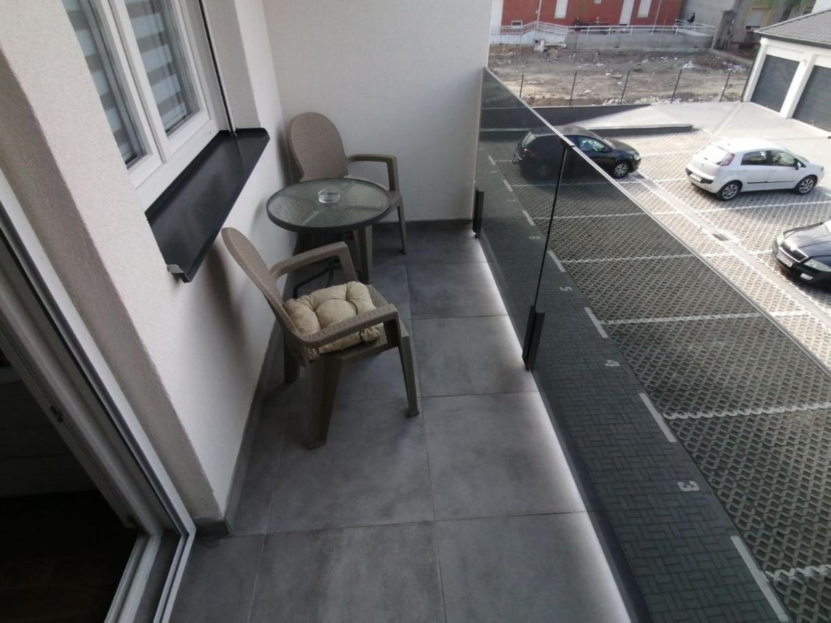 Appartement Spring Deluxe à Novi Sad Extérieur photo